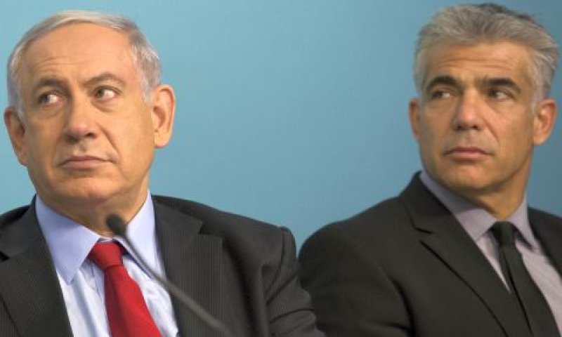 עימות עם פולין. בנימין נתניהו ויאיר לפיד [צילום: נועם רבקין פנטון/פלאש 90]