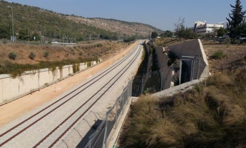 האטה במהירות הנסיעה