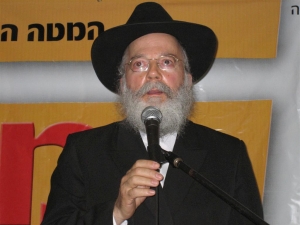 הרב וולפא. "לא יבוא בקהל"