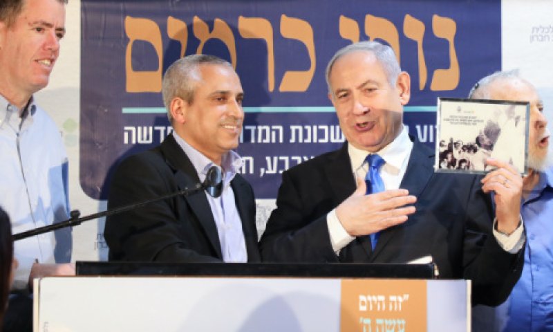 נתניהו בקרית ארבע. מתקרב ל-61 [צילום: גרשון אלינסון/פלאש 90]