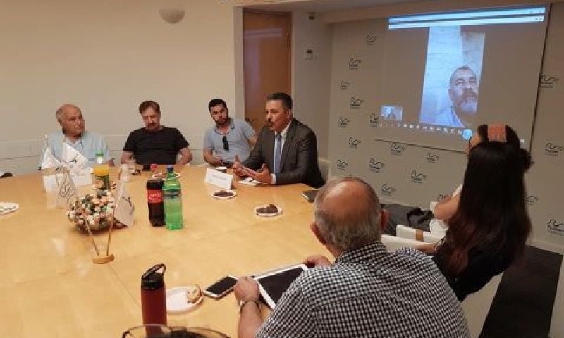 שיחת הסקייפ במכון טרומן [צילום: ספיר עבאדי, מכון טרומן]