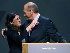 אולמרט וקרנית גולדווסר [AP]