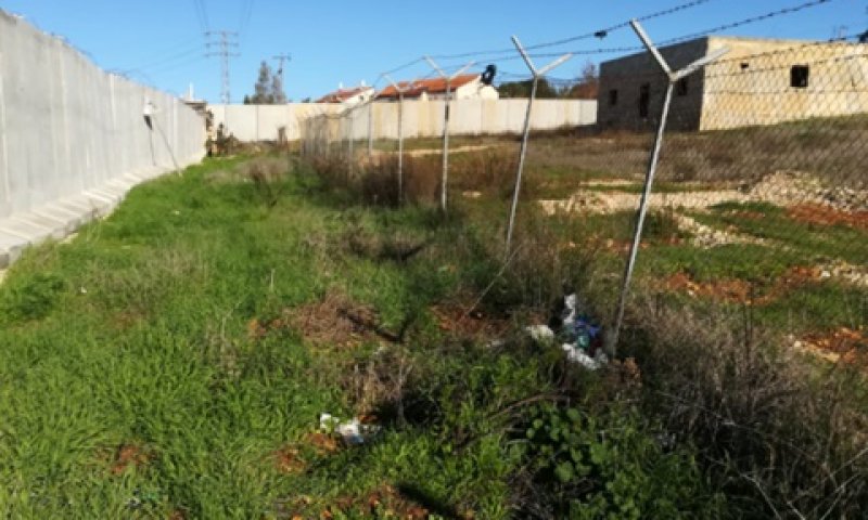 המחבל חדר בפרצה בגדר הבטון [צילום: ביטחון בית אל]