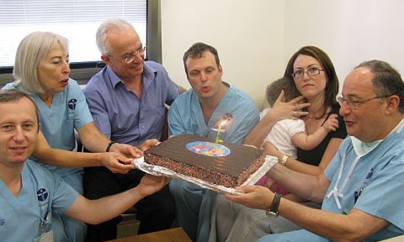 חוגגת שנה [צילום: בי"ח בילינסון-יח"צ]