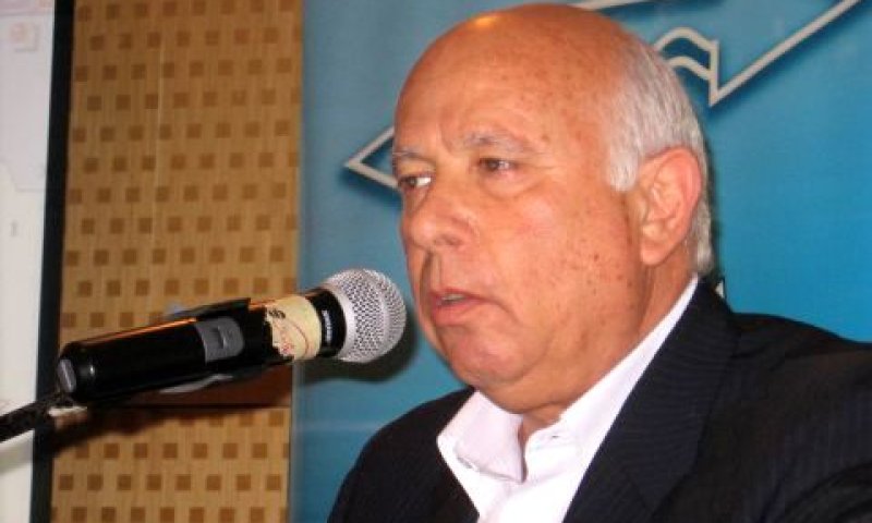 זאב לשם. חתם מטעם ישראל [עידן יוסף]