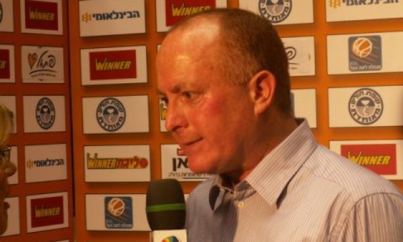 אדלשטיין. התראיין בצורה מכובדת וספג נאצות