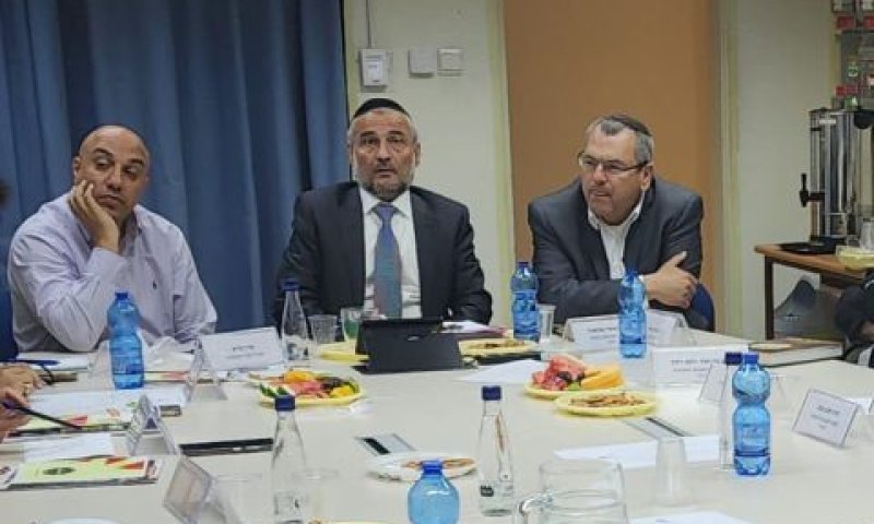 הפגישה בלשכת סגן השר אבוטבול