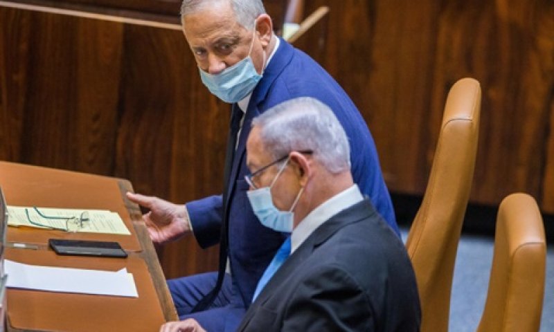 נתניהו וגנץ. קרע הולך ומתרחב [צילום: אורן בן חקון]