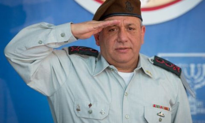 איזנקוט. כל לוחם ייצא חמוש [צילום: פלאש 90]