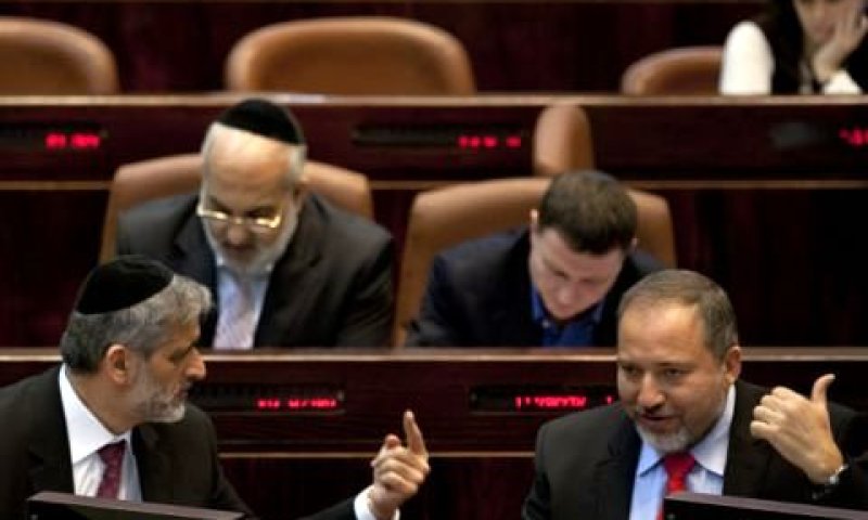 ההצעות היו תקועות זמן רב. ליברמן וישי [צילום: פלאש 90]