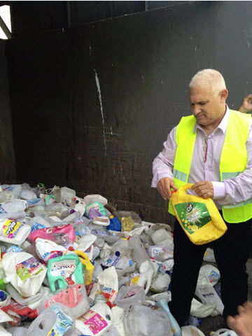 ישראל דנציגר, מנכ"ל המשרד להגנת הסביבה בביקור בתחנת מעבר ממיינת [צילום: המשרד הלהגנת הסביבה]