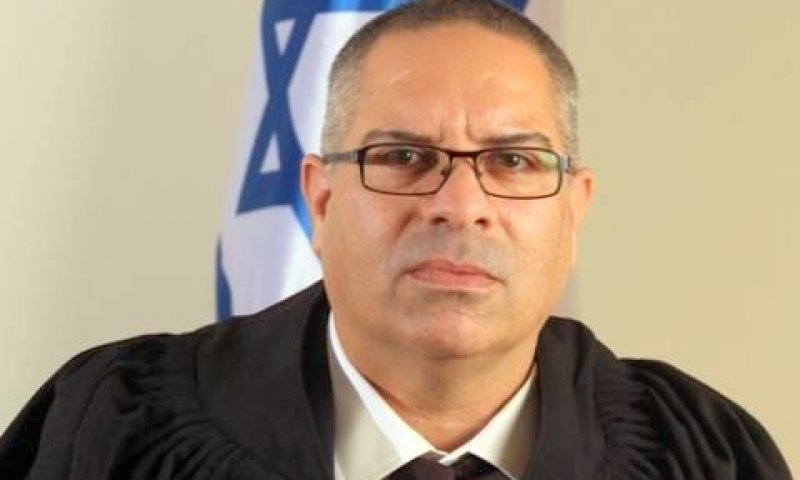נוריאלי. פניית פרסה