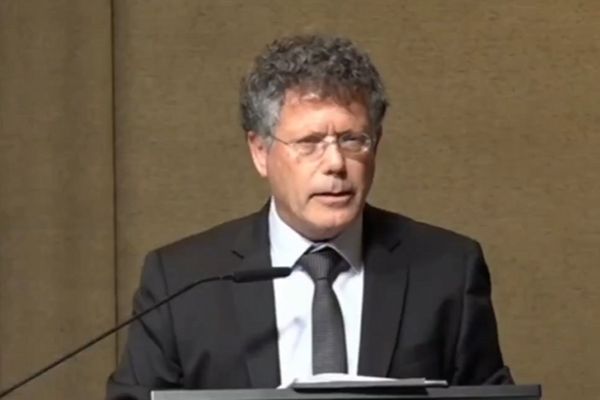 הנשיא עמית. ליקויים, כשלים.